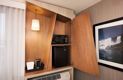 Downtown Niagara Falls Hotel | Wyndham Garden at Niagara Falls