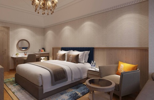 Udaipur District Hotel | Wyndham Grand Udaipur Fateh Sagar Lake