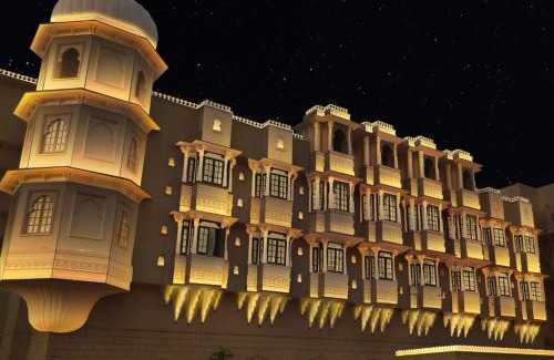 Udaipur Hotel | Wyndham Grand Udaipur Fateh Sagar Lake