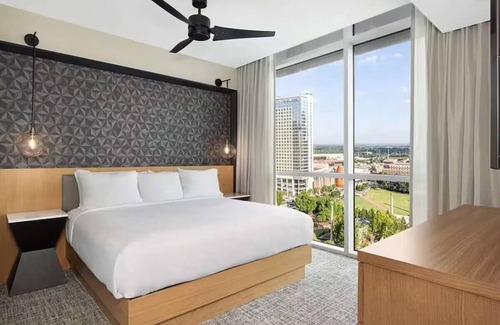 Downtown Atlanta Resort | Wyndham Margaritaville Resort 2BR/2BA King Bed