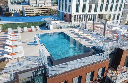 Civic District Apartment | Wyndham Resort 2BD/2BA Deluxe Suite in fantastic downtown Austin - RACE WEEKEND!