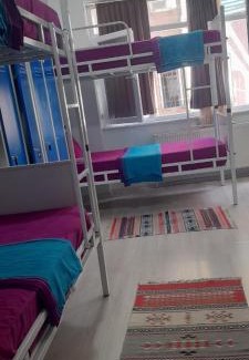 Taksim Hostel | XALİLA HOSTEL & CAFE, MEN's ROOM, BEST IN ISTANBUL ,
