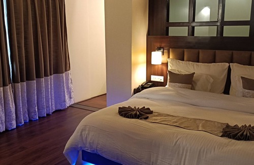 Shillong Hotel | XCELSIOR HOTEL AND SPA BY ROH