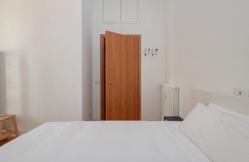 La Fontana Apartment | Xenia Milano - 3 rooms apt in Via Ugo Bassi 23