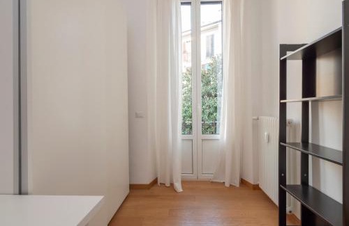 La Fontana Apartment | Xenia Milano - 3 rooms apt in Via Ugo Bassi 23