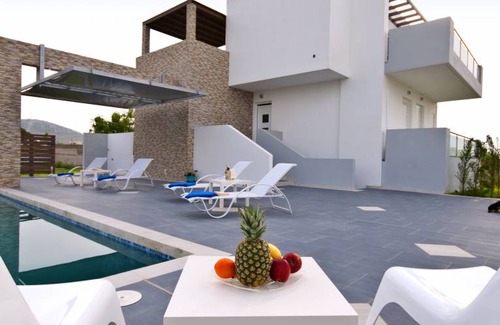 Zipari House | Xenos Villa 1 With Private Swimming Pool, Near The Sea