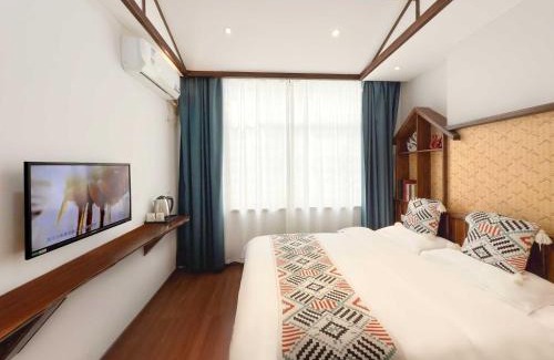 Yongding House | Xiaobeilou B&B Zhangjiajie Railway Station Tianmen Mountain Cableway Branch