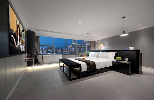 Jeifangbei Central Business District Hotel | Xingzhi Yunbo Riverview Hotel (Chongqing Jiefangbei Hongyadong Branch)