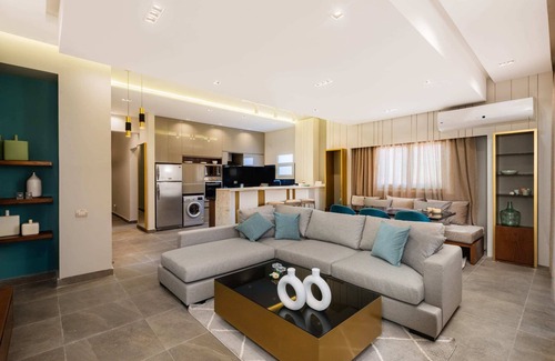 New Cairo Apartment | Xuru Stays I The Sleek & Ritzy 2 BDR 15 min From CAI Airpt