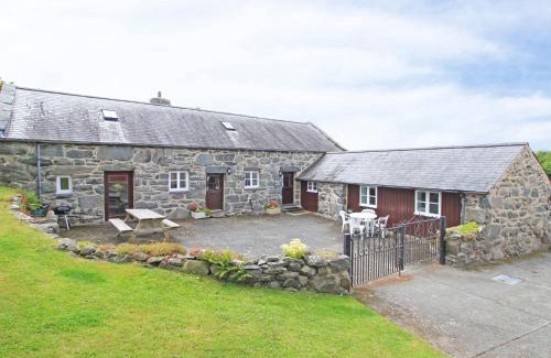 Llanbedr House | Y Beudy The Old Byre