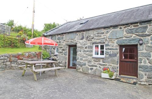 Llanbedr House | Y Beudy The Old Byre