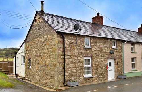 Talgarreg House | Y Bwthyn - 2 bed, pet friendly