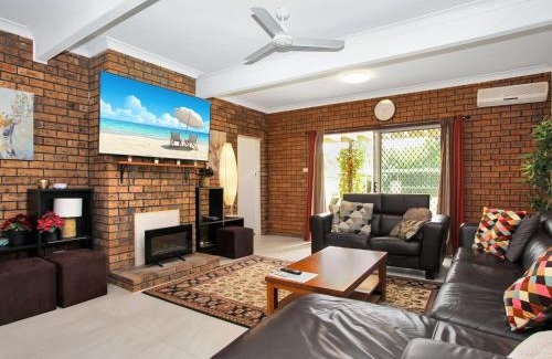 Tea Gardens House | Yacaaba Cottage