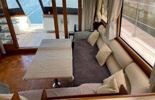 Deauville Boat Rental | Yacht Moineau VI