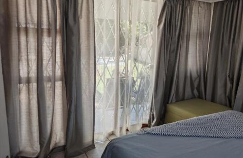 Edenvale Apartment | Yakhe self-catering Cozy styled 1 bedroomed