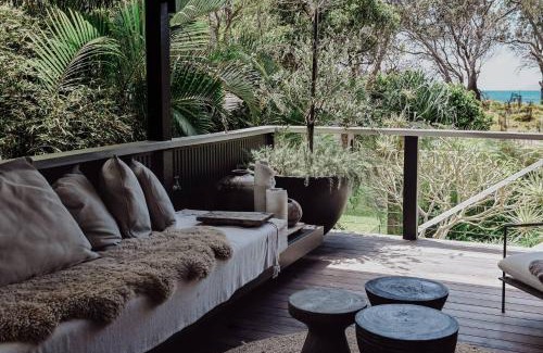 Suffolk Park House | Yallambee Suffolk Park Beach Front