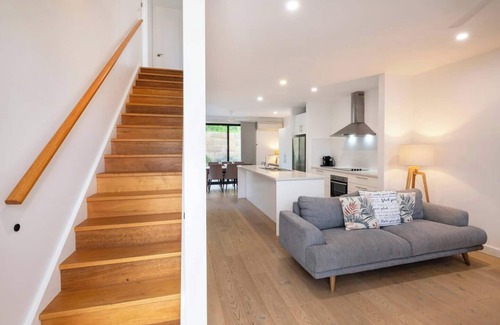Yallingup House | Yallingup Dunes Contemporary Coastal Comforts