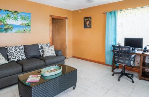 Montego Bay Villa | YanceyLargo Estate - Newly Renovated 3 BR Villa w Gorgeous Mountain Views villa