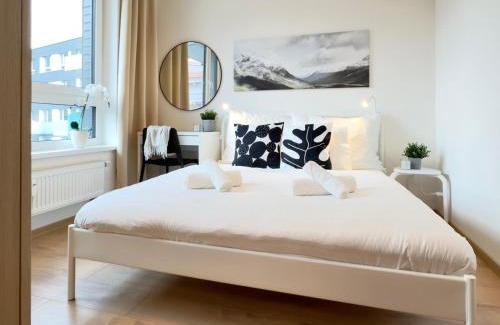 Nivy Apartment | Yarn - brand new - free parking - balcony with city view - Central shopping mall