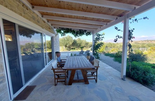 Kamilari Villa | Yasemi Comfortable holiday residence