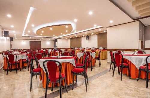 Darjeeling Hotel | Yashshree Jai Hotel & Banquet