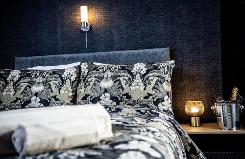 Ashbourne Bed & Breakfast | Ye Olde Vaults
