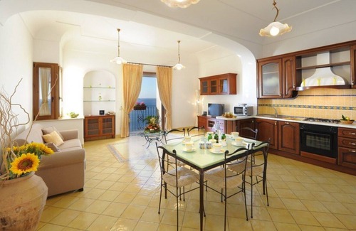 Arienzo Villa | Yellow Charming House in Positano