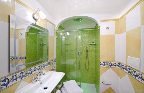 Arienzo Villa | Yellow Charming House in Positano