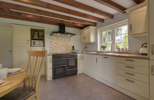 Holsworthy Cottage | YELLOWLAND FARM, family friendly, with pool in Holsworthy