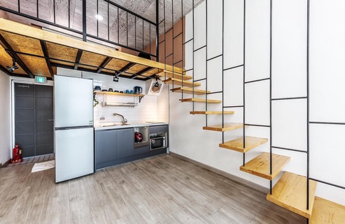 Dolsan-eup House | Yeosu Andante Pension