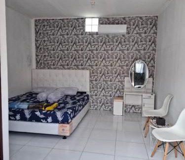Pameungpeuk Hotel | YouYouKe Papillon