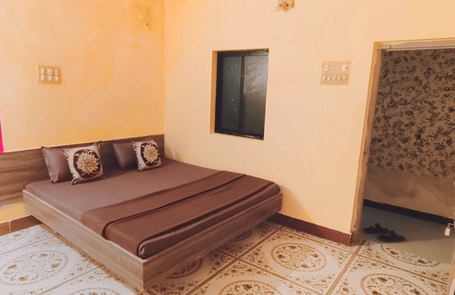Dwarka Hotel | Yuvraj Bhavan Dwarka