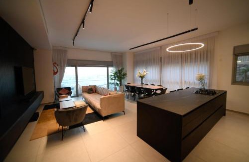 Eilat Villa | Z Lotus Garden בריכה מחוממת