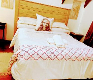 West Beach House | Zagorski’s Bed and breakfast