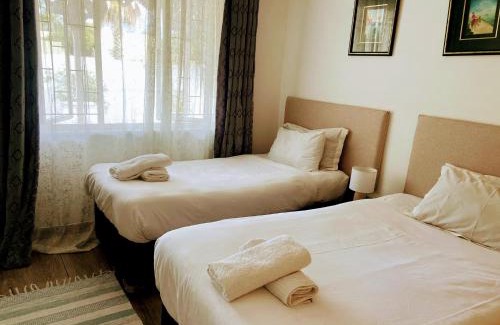 West Beach House | Zagorski’s Bed and breakfast