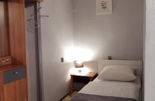 Zielona Gora Bed & Breakfast | Zajazd pod Różą