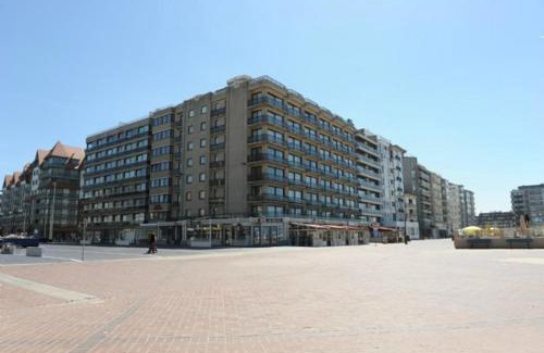 Oostduinkerke-Bad Apartment | Zeezicht Oostduinkerke - Amu-ZEE-Vous