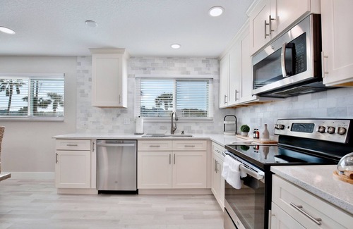 New Smyrna Beach House | ZEN BEACH RETREAT OCEAN VIEW TOWNHOUSE