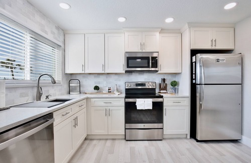 New Smyrna Beach House | ZEN BEACH RETREAT OCEAN VIEW TOWNHOUSE