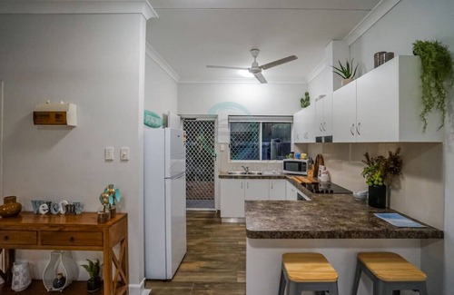 Alawa House | ZEN HIDEAWAY - Cozy 2BR Modern Unit