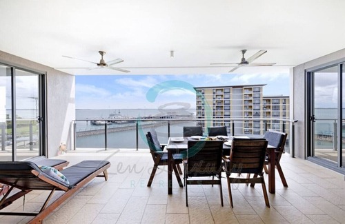 Darwin City Centre Condo | ZEN PARADISE - 2BR Waterfront Ocean View