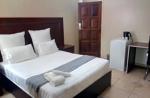 Lusaka Cabin | Zenith lodge