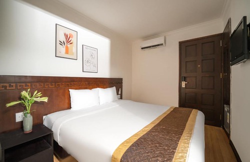 Ngu Hanh Son Hotel | Zenta Beach View Hotel