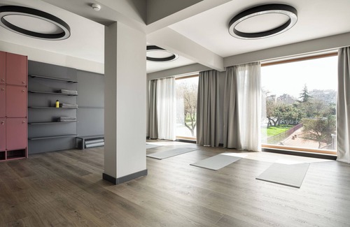 Thessaloniki City Centre Apartment | Zeus is Loose Hostel