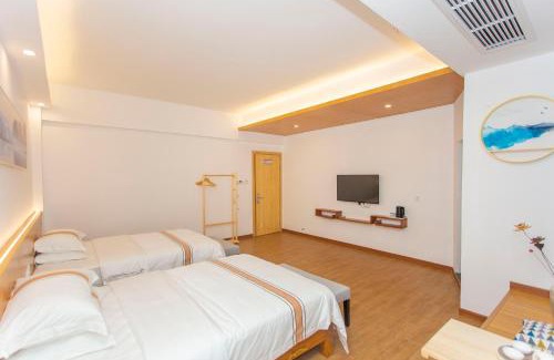 Wulingyuan Hotel | Zhangjiajie Warm Wind Inn