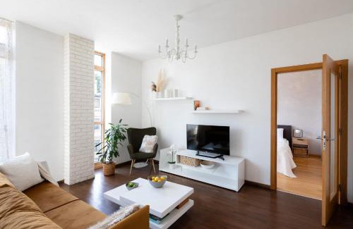 Avoti Apartment | Ziedondarza Park One Bedroom Apartment with Balcony