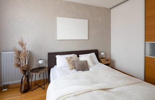 Avoti Apartment | Ziedondarza Park One Bedroom Apartment with Balcony