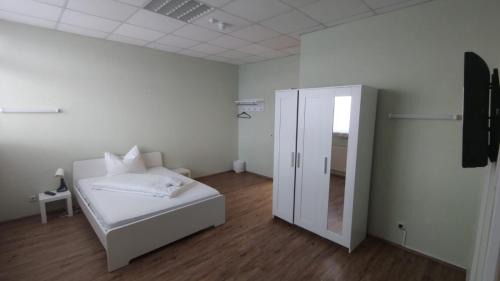 Ramstein-Miesenbach House | Zimmer in Ramstein