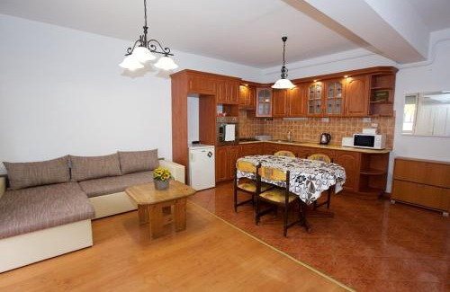 Hajduszoboszlo Apartment | Zoli Apartmanok-Anita Kölcsey 34-36
