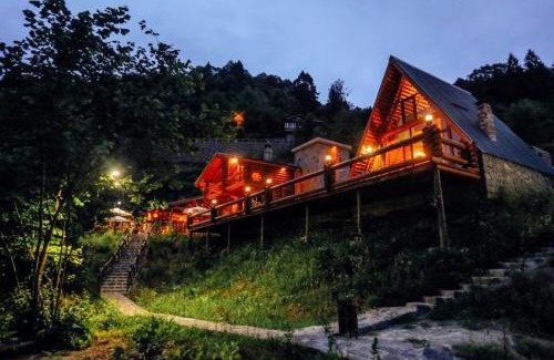Hemsin Resort | Zuğa Tatil Köyü